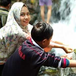 dian Nur Fajriyani profile icon