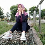 ria junita profile icon