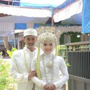 Retno Amelia profile icon