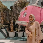 Lela Suryani profile icon