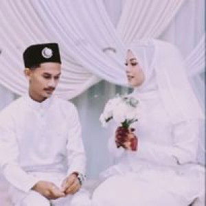 Putri Adyraa profile icon