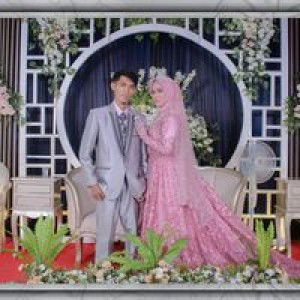 Novia Ratih profile icon