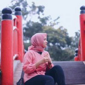 Dyah Ayu Lestari profile icon