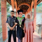 Devi Wahyuni profile icon