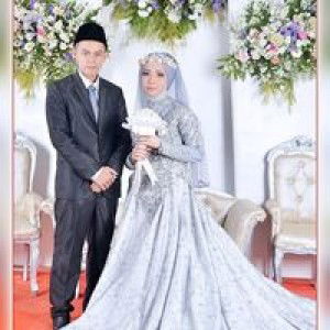 Indah SRosyidah profile icon