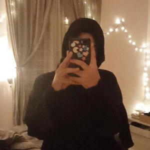 Amira Amir Azlan profile icon