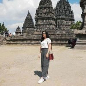 Winda Juli Yanti profile icon