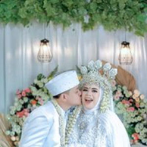 Rina Emalia profile icon