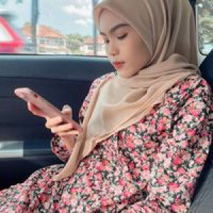 Nur Salina profile icon