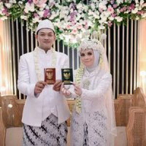 Wina Waniatri profile icon