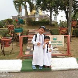 Cheche Radhin Rasyid profile icon