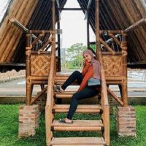 Evi Fitriani profile icon