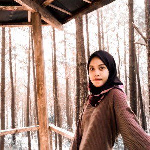 Della Wahyu ningtiyas profile icon