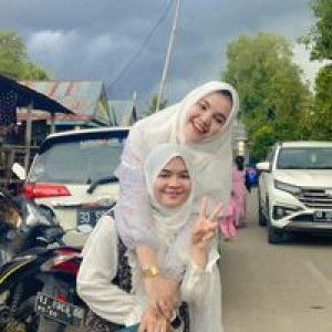 Nita Sri Rahayu profile icon