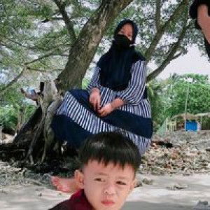 Siti Nurhaliimah profile icon