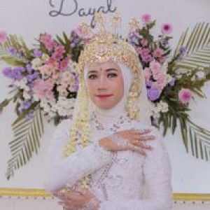 April Lia profile icon