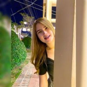 Niramon Phanomphom profile icon