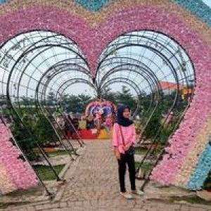 Ainy Ainun profile icon