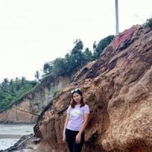 Cesylia Mamuaya profile icon