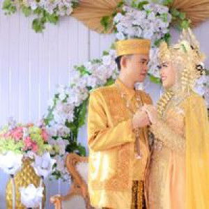 ErniAna profile icon