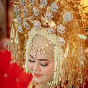 Elfi Susanti profile icon