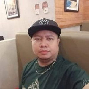 Kim Morales profile icon