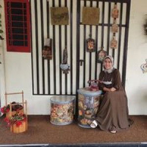 Maya Hardiyanti profile icon