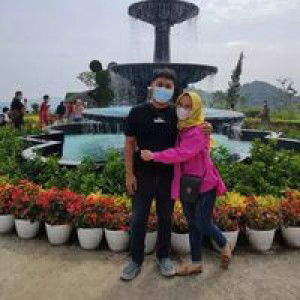 Rosi Yanti profile icon