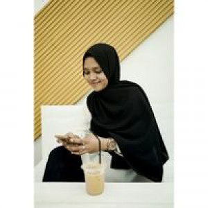 Putri Novita profile icon