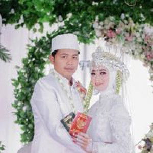 Dwi Jayanti profile icon