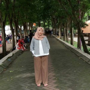 Puji astutik profile icon