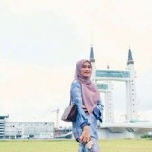 Mieza Suriani profile icon