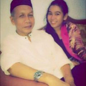 Resky Tri Astuti profile icon