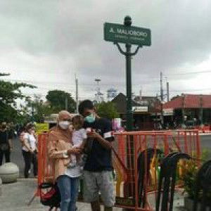 Lala Elegh profile icon