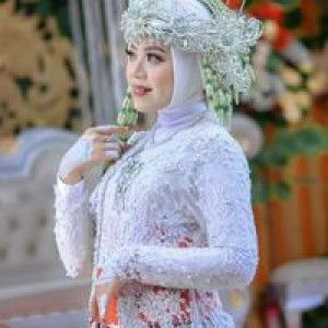 Silvia Anggraini profile icon