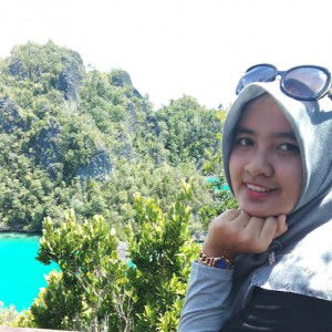 reni umilasari profile icon