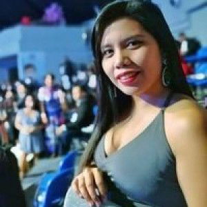 MoniQue Moises profile icon