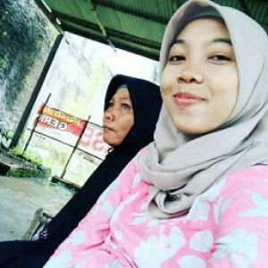 Nur Hidayati profile icon