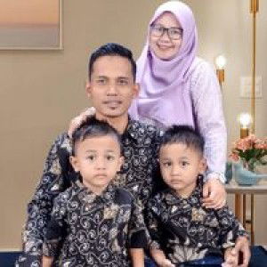 Elyana Retno Andriani profile icon