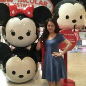 rey-ann espinosa profile icon