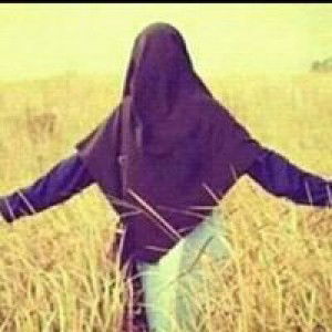 Ayu Nur profile icon