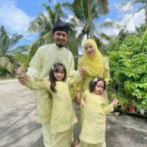 Zureen Rumaysa profile icon