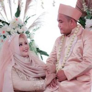 Risa Setia profile icon