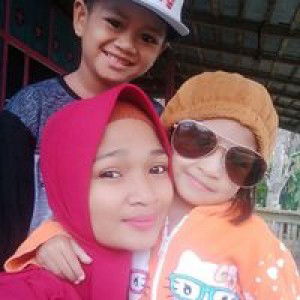 Wahyu Ati profile icon