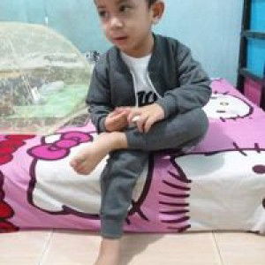 Letisya Oktaviani profile icon