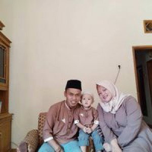 Eliis Agustiiany profile icon