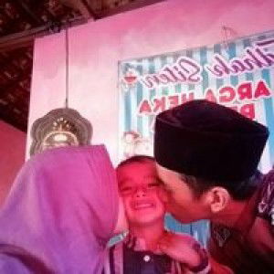 Ika Dwi Handayanii profile icon