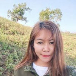 Cris Thina profile icon