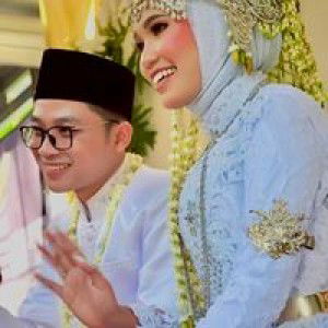 Dewi Laelasari profile icon