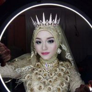 Vandra Dini Fahira profile icon